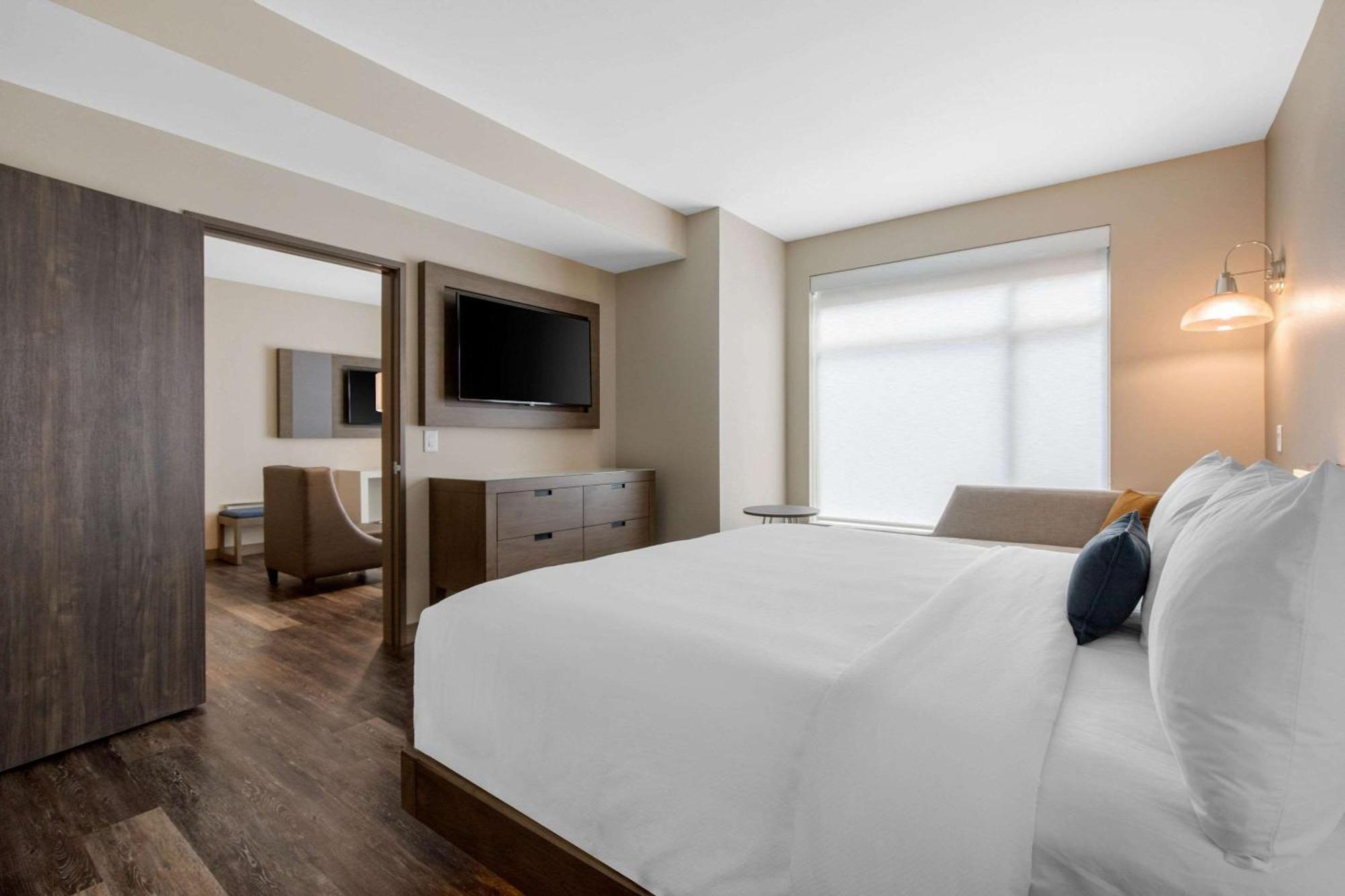Cambria Mount Pleasant - Hotel