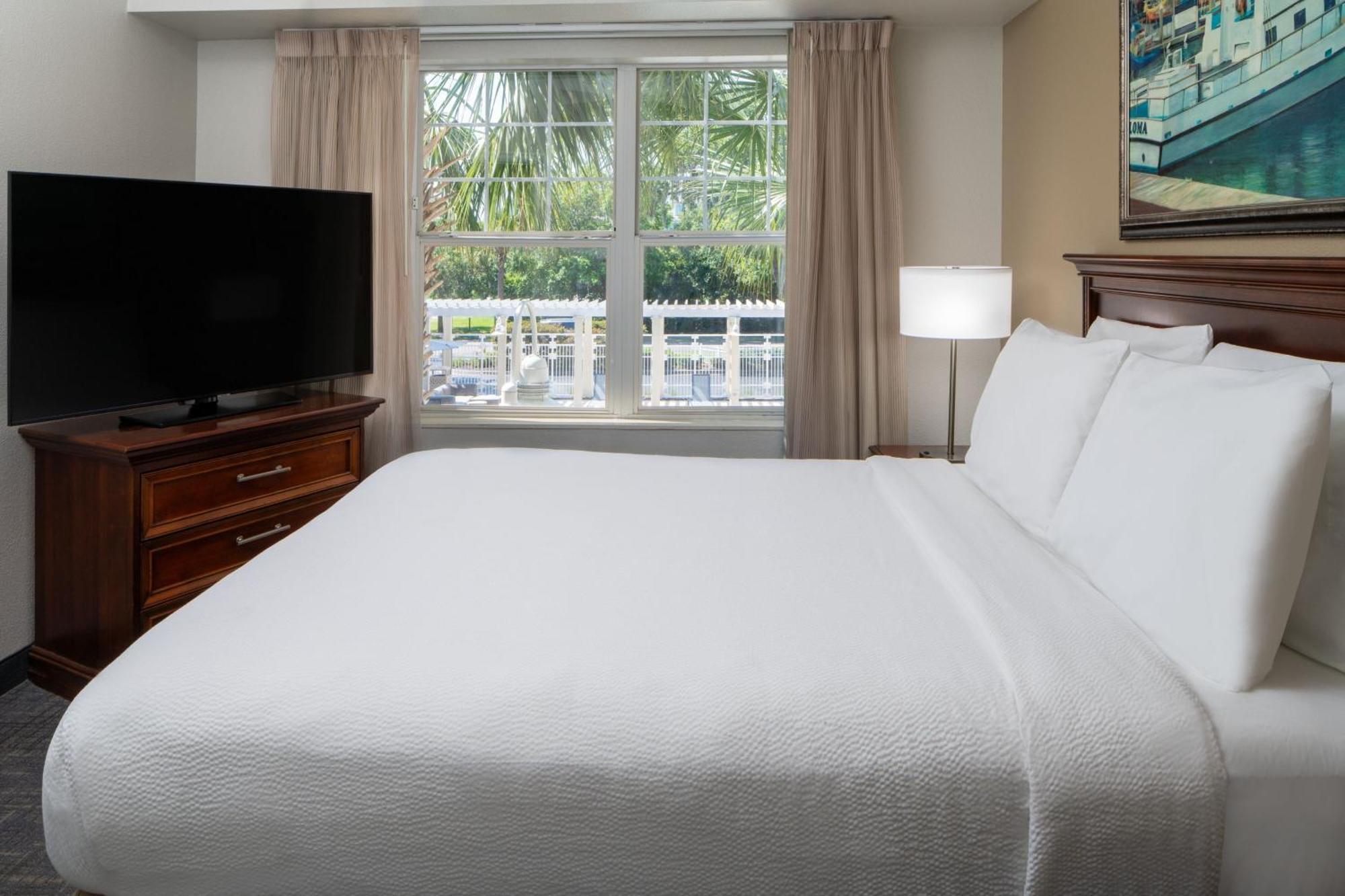 Riverview 3*