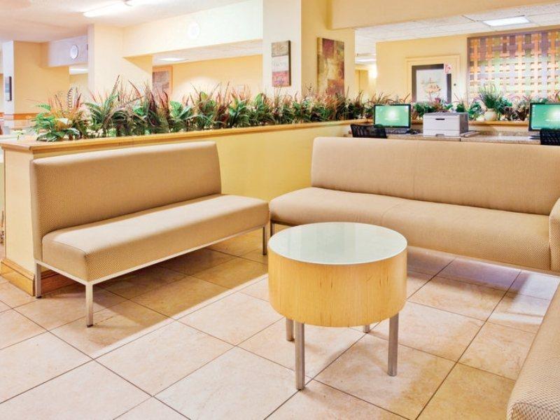 La Quinta By Wyndham Riverview Hotel Charleston