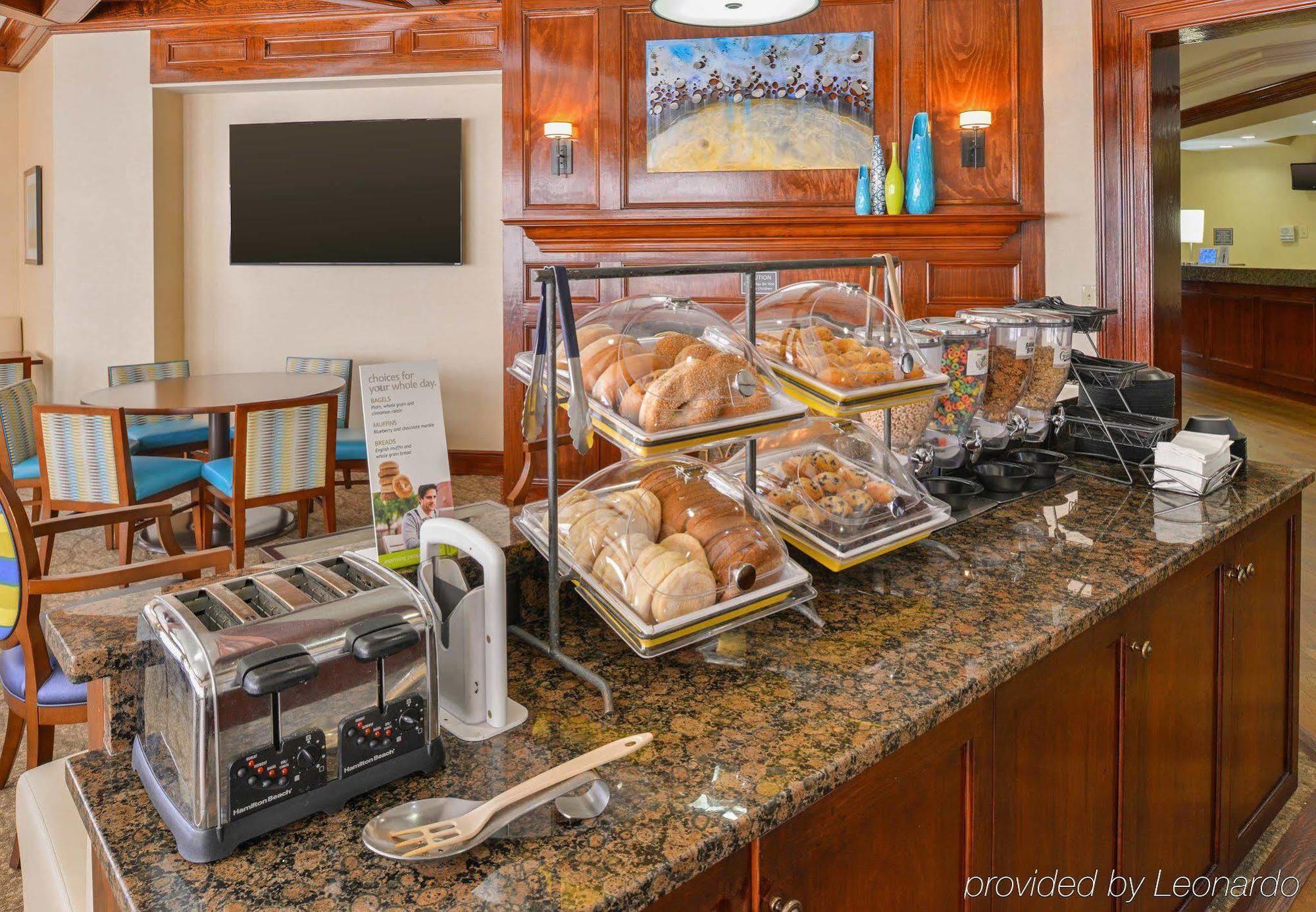 Riverview Hotel 3*