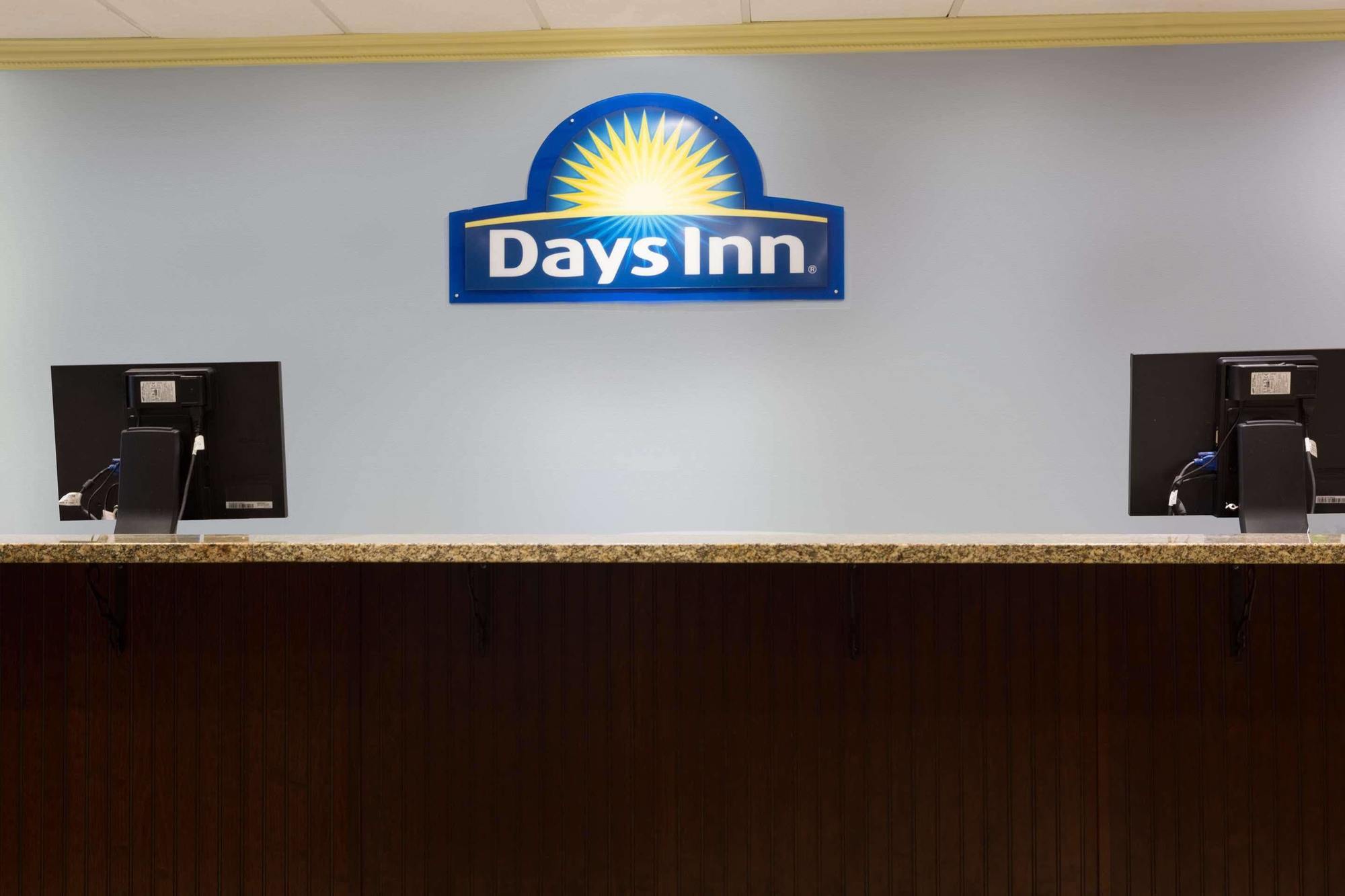 Days By Wyndham Mt Pleasant-charleston-patriots Point Hotel