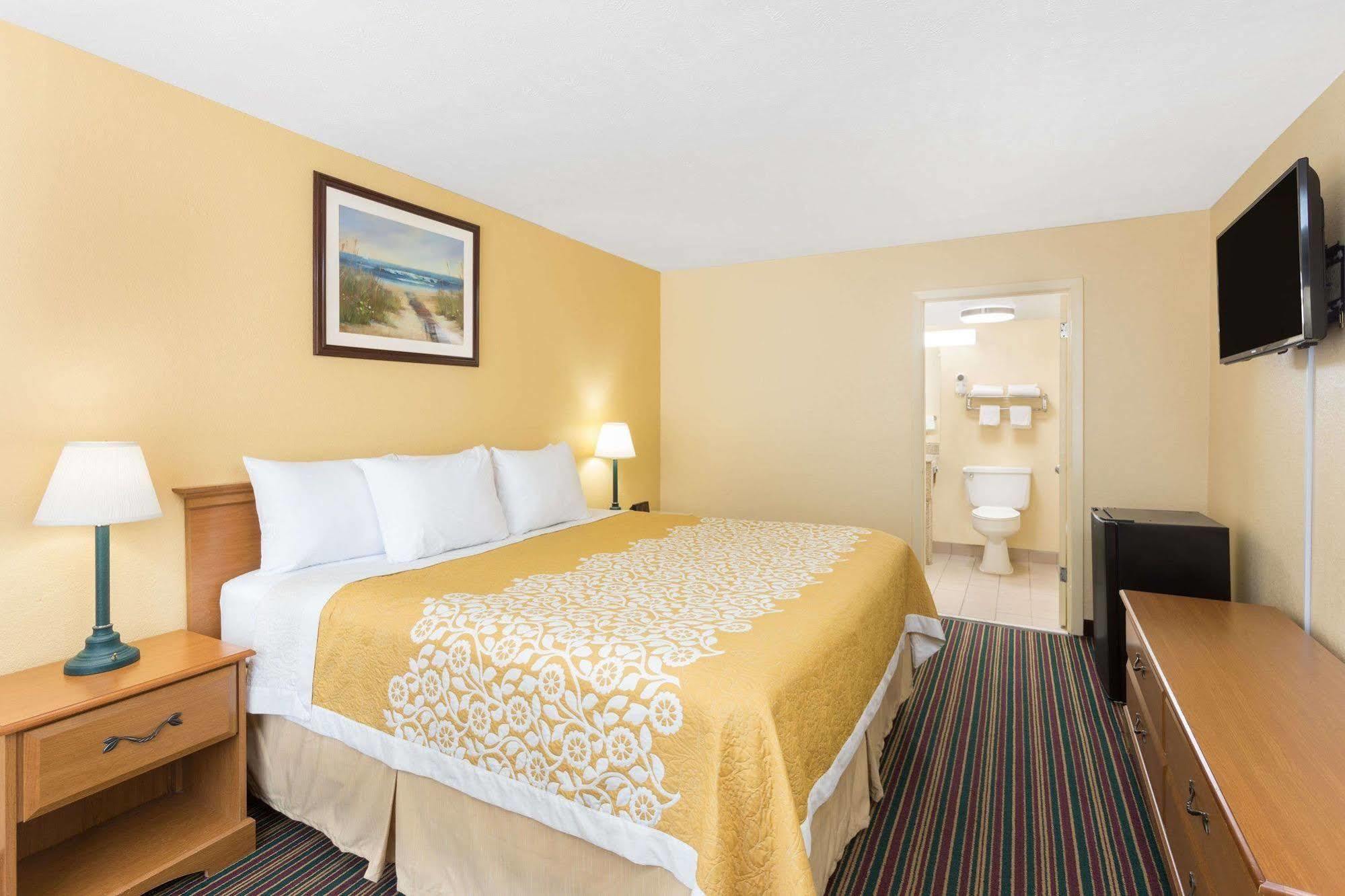 Hotel Days By Wyndham Mt Pleasant-charleston-patriots Point