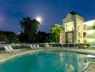 Days By Wyndham Mt Pleasant-charleston-patriots Point Hotel
