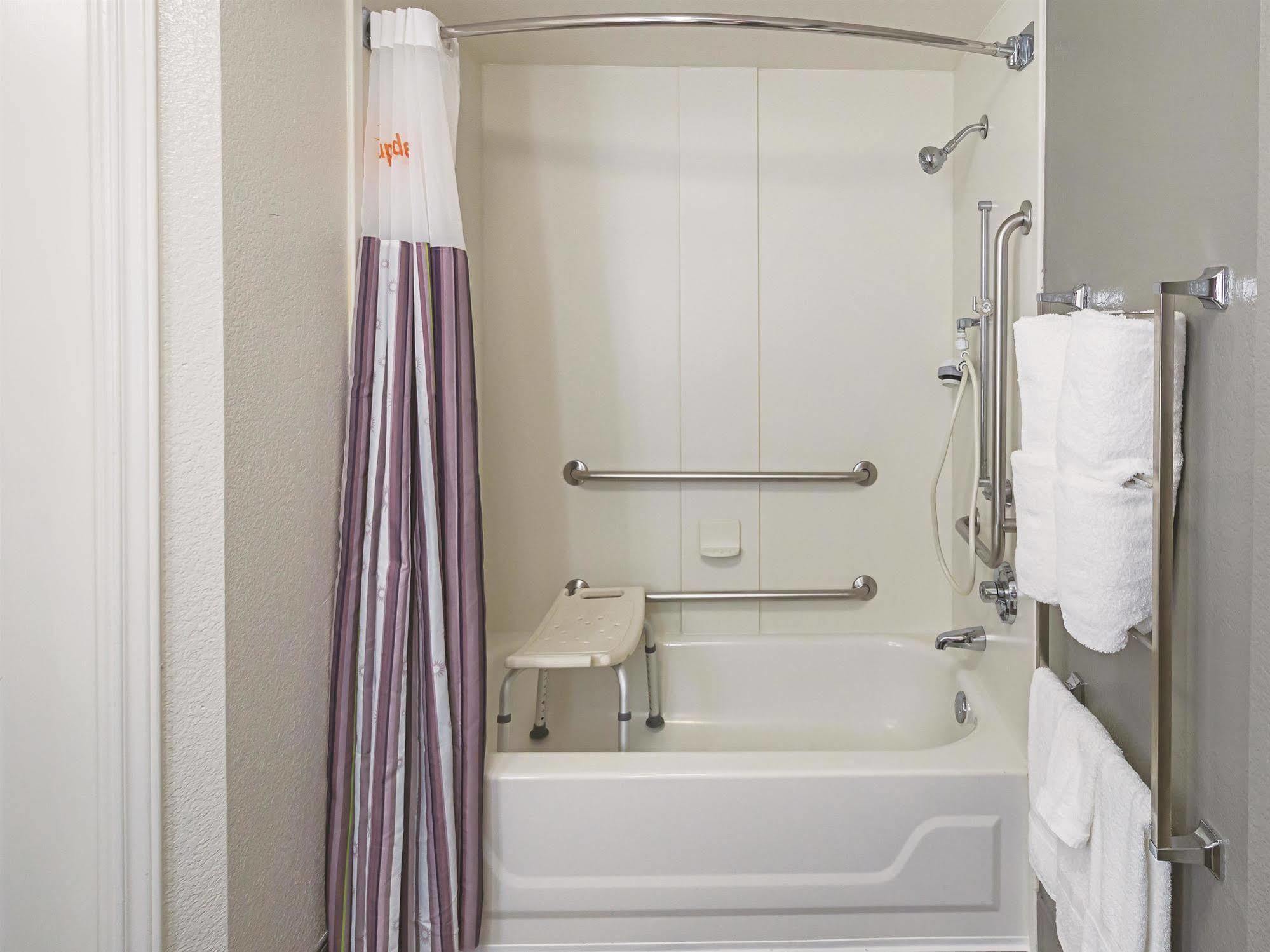 La Quinta By Wyndham Riverview Hotel Charleston