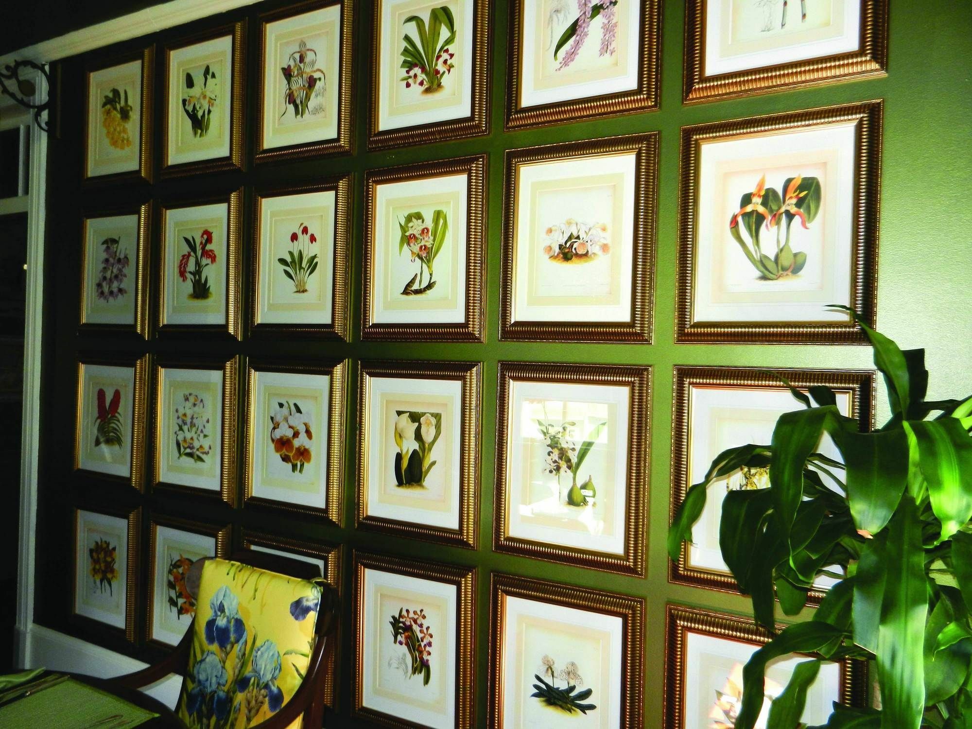 22 Charlotte Bed & Breakfast