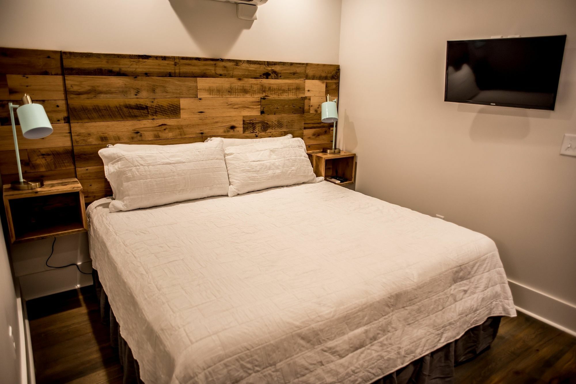 Hotel 493 King Two Bedroom Suites