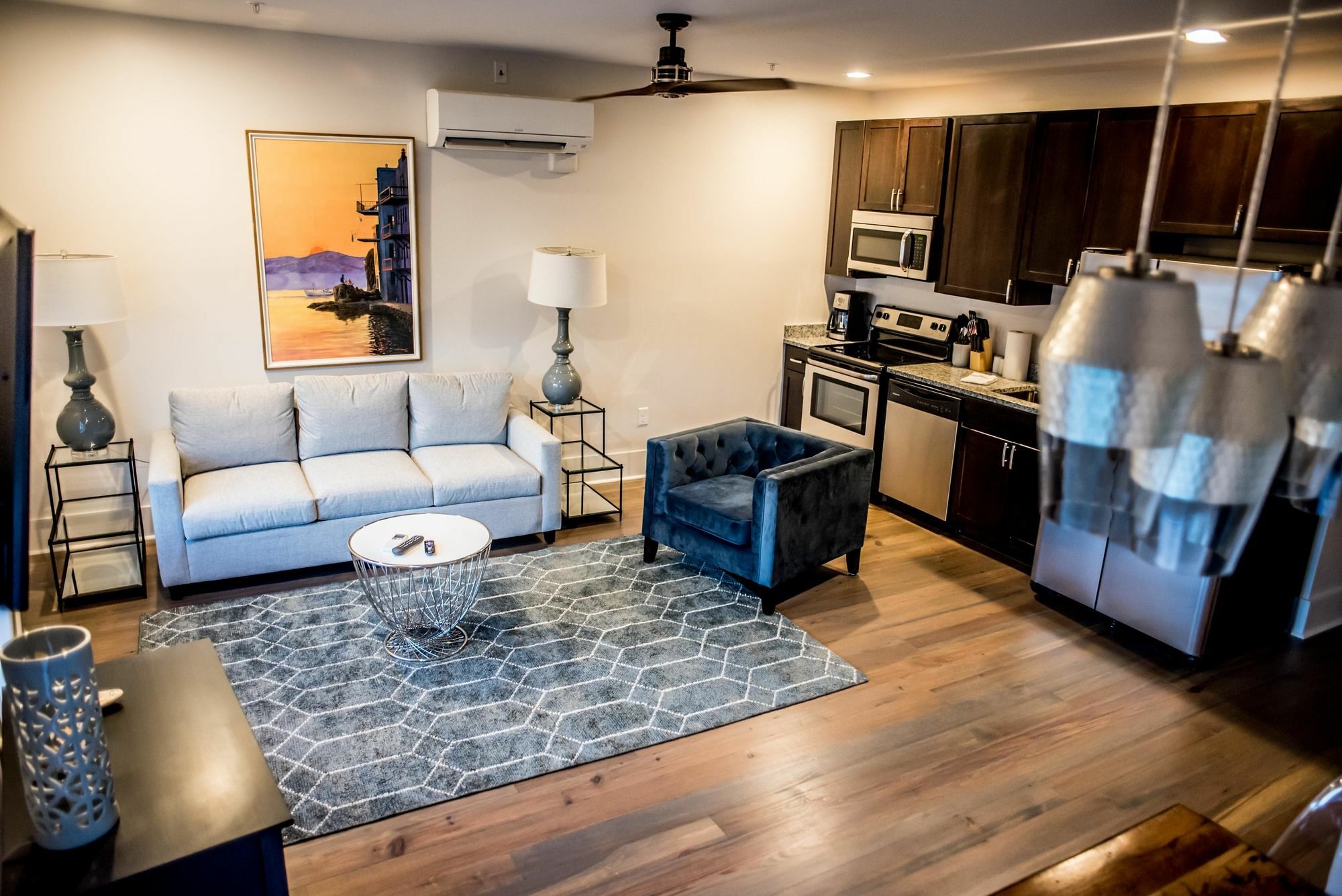 493 King Two Bedroom Suites Hotel