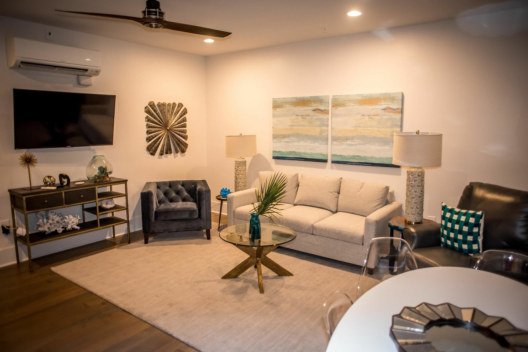 493 King Two Bedroom Suites 3*