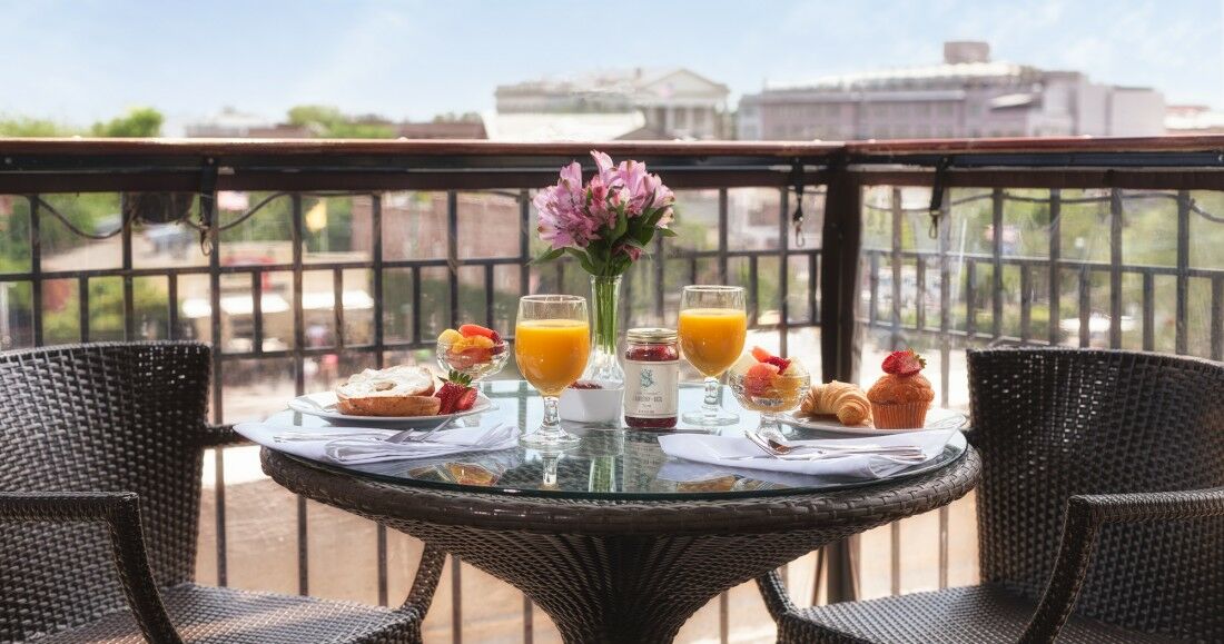 Andrew Pinckney Hotel 4*