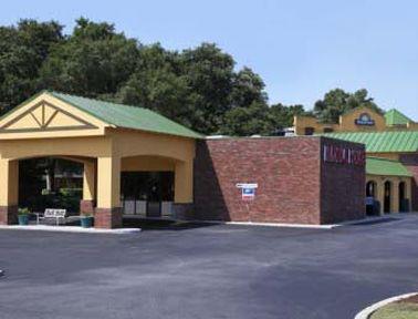 Days By Wyndham Mt Pleasant-charleston-patriots Point Hotel 2*